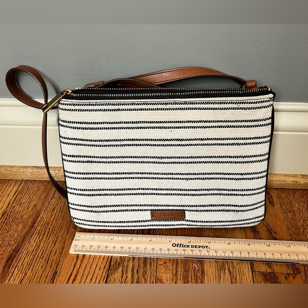 Fossil cross-body bag